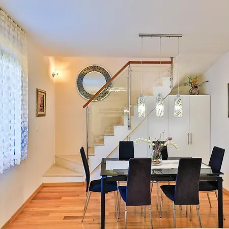 Apartment Toni