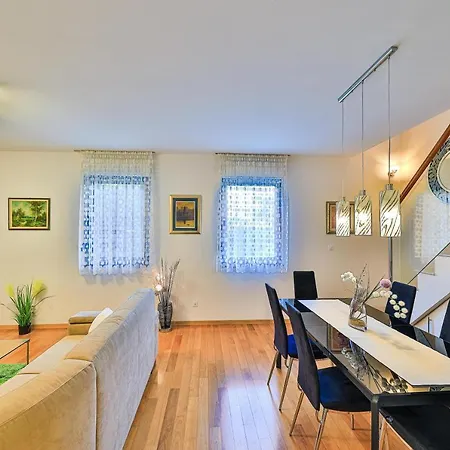 Toni Apartment *
